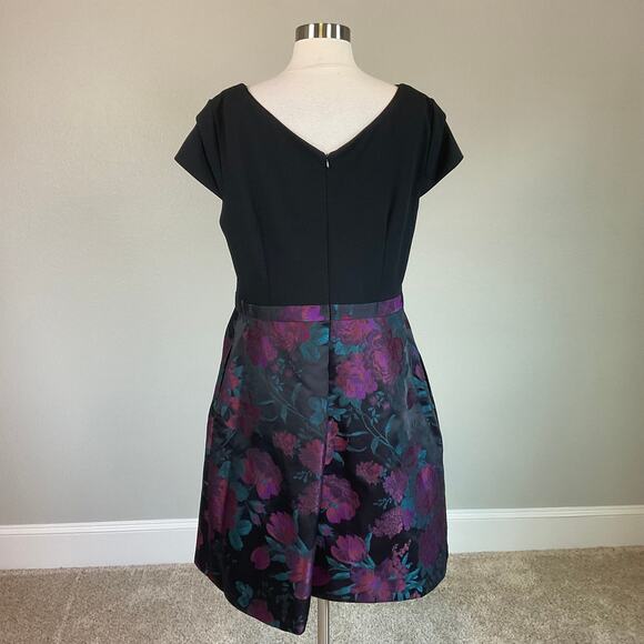 Adrianna Papell Floral Print Fit and Flare Mini Cocktail Dress Black Size 8 - Picture 5 of 12